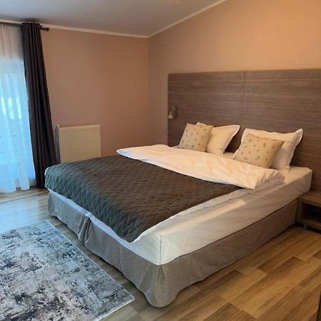 Studio Apartcity Braşov Exteriör bild
