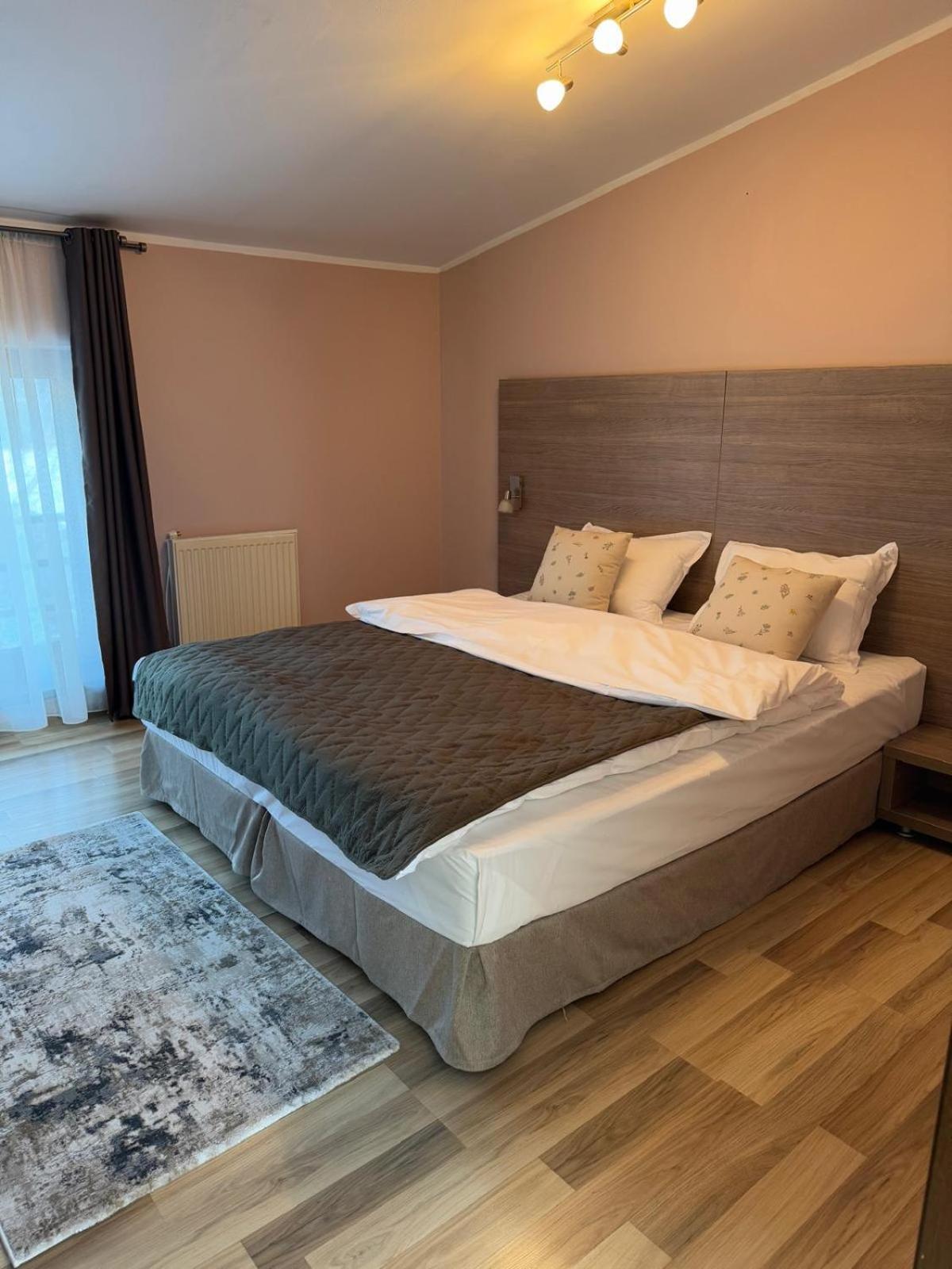 Studio Apartcity Braşov Exteriör bild